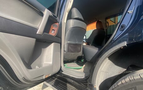 Toyota Land Cruiser Prado 150 рестайлинг 2, 2013 год, 3 440 000 рублей, 6 фотография