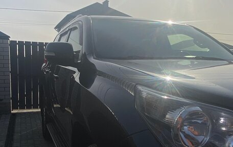 Toyota Land Cruiser Prado 150 рестайлинг 2, 2013 год, 3 440 000 рублей, 3 фотография