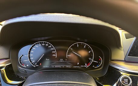 BMW 5 серия, 2018 год, 2 600 000 рублей, 12 фотография
