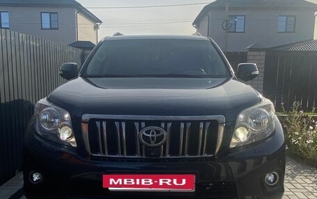 Toyota Land Cruiser Prado 150 рестайлинг 2, 2013 год, 3 440 000 рублей, 2 фотография