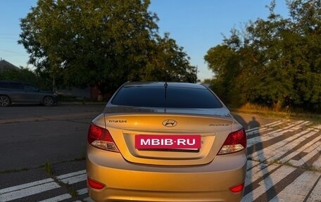 Hyundai Solaris II рестайлинг, 2011 год, 790 000 рублей, 7 фотография