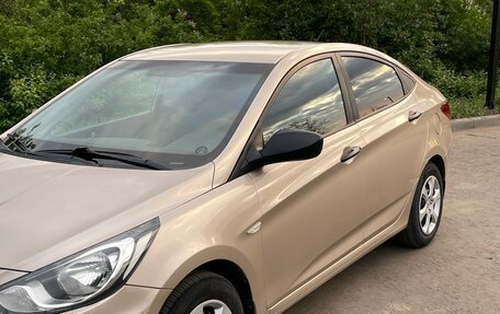 Hyundai Solaris II рестайлинг, 2011 год, 790 000 рублей, 14 фотография