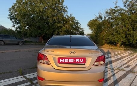 Hyundai Solaris II рестайлинг, 2011 год, 790 000 рублей, 13 фотография