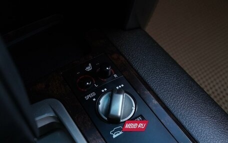 Toyota Land Cruiser 200, 2011 год, 3 150 000 рублей, 17 фотография