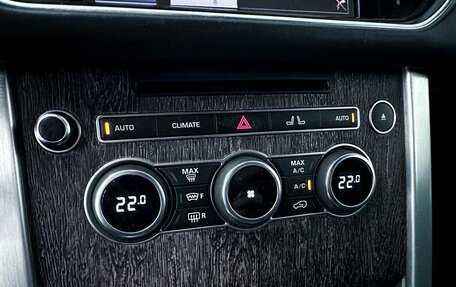 Land Rover Range Rover IV рестайлинг, 2015 год, 4 400 000 рублей, 18 фотография