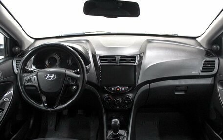 Hyundai Solaris II рестайлинг, 2014 год, 889 900 рублей, 8 фотография