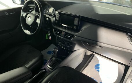 Skoda Rapid II, 2021 год, 1 640 000 рублей, 16 фотография