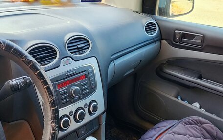 Ford Focus II рестайлинг, 2010 год, 620 000 рублей, 2 фотография