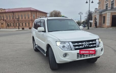 Mitsubishi Pajero IV, 2013 год, 2 500 000 рублей, 3 фотография