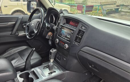 Mitsubishi Pajero IV, 2013 год, 2 500 000 рублей, 6 фотография