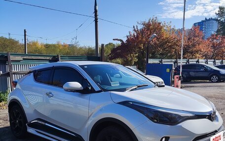 Toyota C-HR I рестайлинг, 2022 год, 2 300 000 рублей, 22 фотография