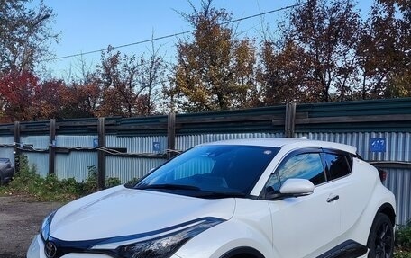 Toyota C-HR I рестайлинг, 2022 год, 2 300 000 рублей, 27 фотография