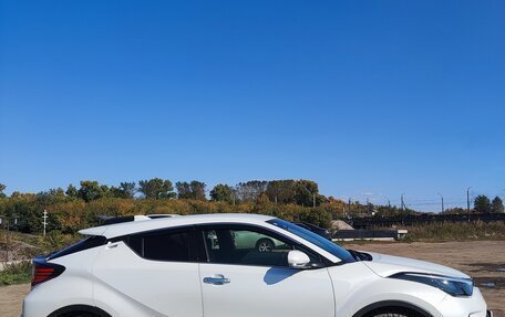 Toyota C-HR I рестайлинг, 2022 год, 2 300 000 рублей, 35 фотография