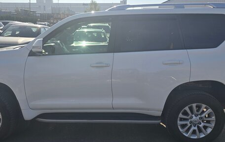 Toyota Land Cruiser Prado 150 рестайлинг 2, 2014 год, 3 200 000 рублей, 3 фотография