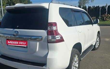 Toyota Land Cruiser Prado 150 рестайлинг 2, 2014 год, 3 200 000 рублей, 5 фотография