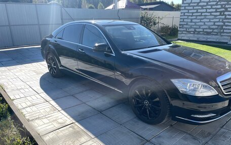 Mercedes-Benz S-Класс, 2010 год, 1 950 000 рублей, 4 фотография