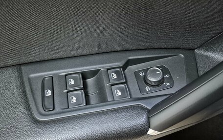 Volkswagen Tiguan II, 2018 год, 2 680 000 рублей, 9 фотография