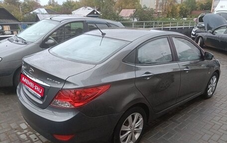 Hyundai Solaris II рестайлинг, 2014 год, 1 050 000 рублей, 16 фотография