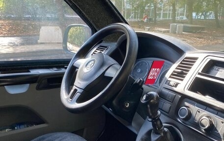 Volkswagen Transporter T5 рестайлинг, 2013 год, 1 505 000 рублей, 4 фотография