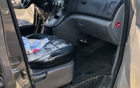 Hyundai H-1 II рестайлинг, 2012 год, 1 500 000 рублей, 10 фотография