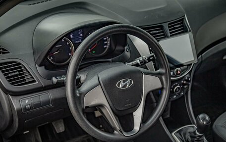 Hyundai Solaris II рестайлинг, 2016 год, 773 000 рублей, 13 фотография