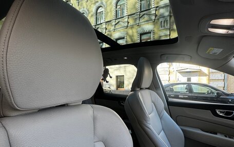 Volvo XC60 II, 2023 год, 4 200 000 рублей, 5 фотография