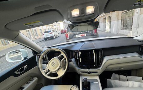 Volvo XC60 II, 2023 год, 4 200 000 рублей, 9 фотография
