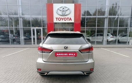 Lexus RX IV рестайлинг, 2021 год, 5 650 000 рублей, 6 фотография