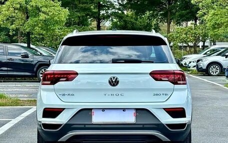Volkswagen T-Roc I, 2022 год, 1 952 000 рублей, 5 фотография