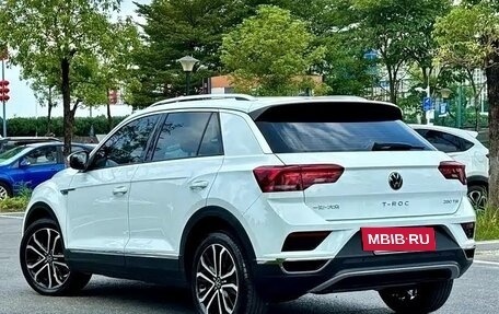 Volkswagen T-Roc I, 2022 год, 1 952 000 рублей, 6 фотография