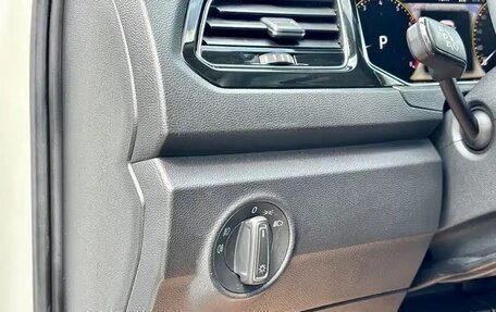 Volkswagen T-Roc I, 2022 год, 1 952 000 рублей, 22 фотография