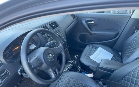 Volkswagen Polo VI (EU Market), 2011 год, 550 000 рублей, 6 фотография