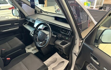 Honda Stepwgn IV, 2016 год, 2 479 000 рублей, 10 фотография