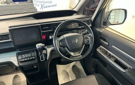 Honda Stepwgn IV, 2016 год, 2 479 000 рублей, 15 фотография