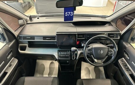 Honda Stepwgn IV, 2016 год, 2 479 000 рублей, 16 фотография