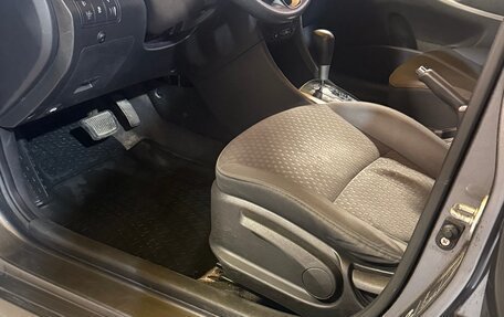 Hyundai Solaris II рестайлинг, 2011 год, 620 000 рублей, 5 фотография