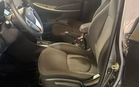 Hyundai Solaris II рестайлинг, 2011 год, 620 000 рублей, 2 фотография