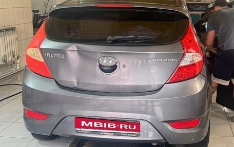 Hyundai Solaris II рестайлинг, 2011 год, 620 000 рублей, 13 фотография