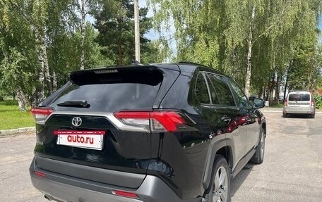 Toyota RAV4, 2020 год, 2 490 000 рублей, 5 фотография