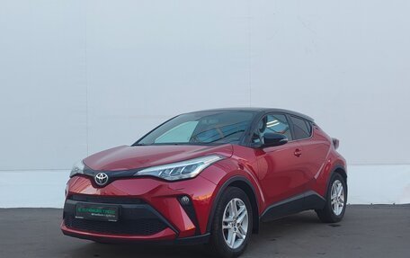 Toyota C-HR I рестайлинг, 2022 год, 3 000 000 рублей, 1 фотография