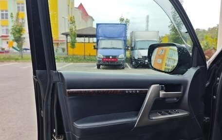 Toyota Land Cruiser 200, 2011 год, 3 600 000 рублей, 9 фотография