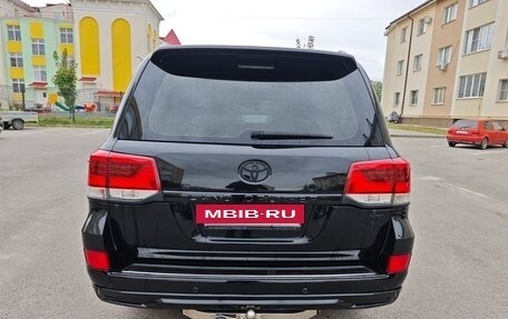 Toyota Land Cruiser 200, 2011 год, 3 600 000 рублей, 7 фотография