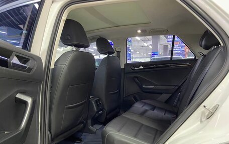 Volkswagen T-Roc I, 2021 год, 2 155 000 рублей, 4 фотография