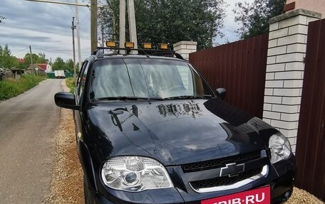 Chevrolet Niva I рестайлинг, 2012 год, 580 000 рублей, 3 фотография