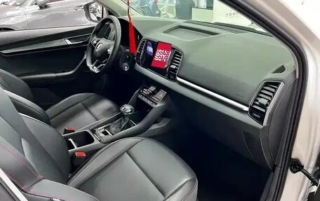 Skoda Karoq I, 2022 год, 2 480 000 рублей, 4 фотография
