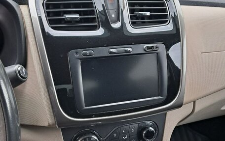 Renault Logan II, 2014 год, 700 000 рублей, 4 фотография