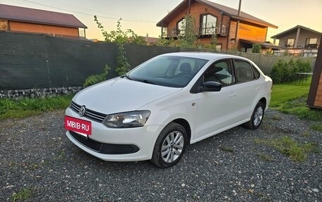 Volkswagen Polo VI (EU Market), 2013 год, 1 000 000 рублей, 3 фотография