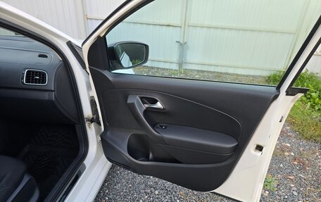 Volkswagen Polo VI (EU Market), 2013 год, 1 000 000 рублей, 13 фотография