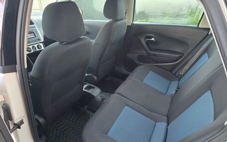Volkswagen Polo VI (EU Market), 2013 год, 1 000 000 рублей, 14 фотография