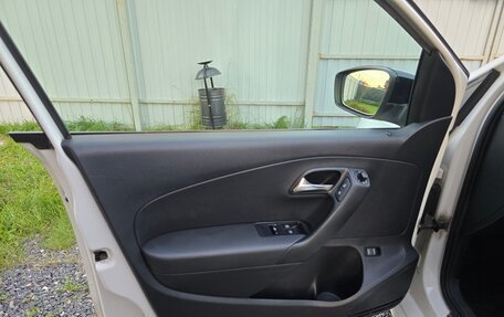 Volkswagen Polo VI (EU Market), 2013 год, 1 000 000 рублей, 16 фотография